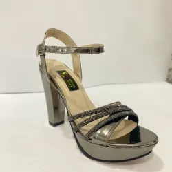 Platform Topuk Taşlı Ayakkabı