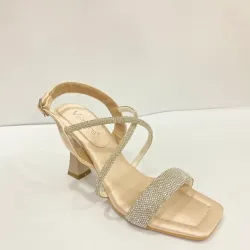 Bilekten bağlamalı çapraz bantlı taş süslemeli abiye sandalet