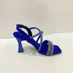 taş süslemeli saks mavisi abiye sandalet