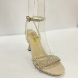 Taşlı Kısa Topuklu Bilekten bağlamalı Ayakkabı