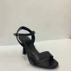Klasik Siyah Topuklu  Sandalet