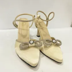 Fiyonk Detaylı Taşlı Abiye Ayakkabı